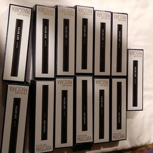 Voluminous mascara n black